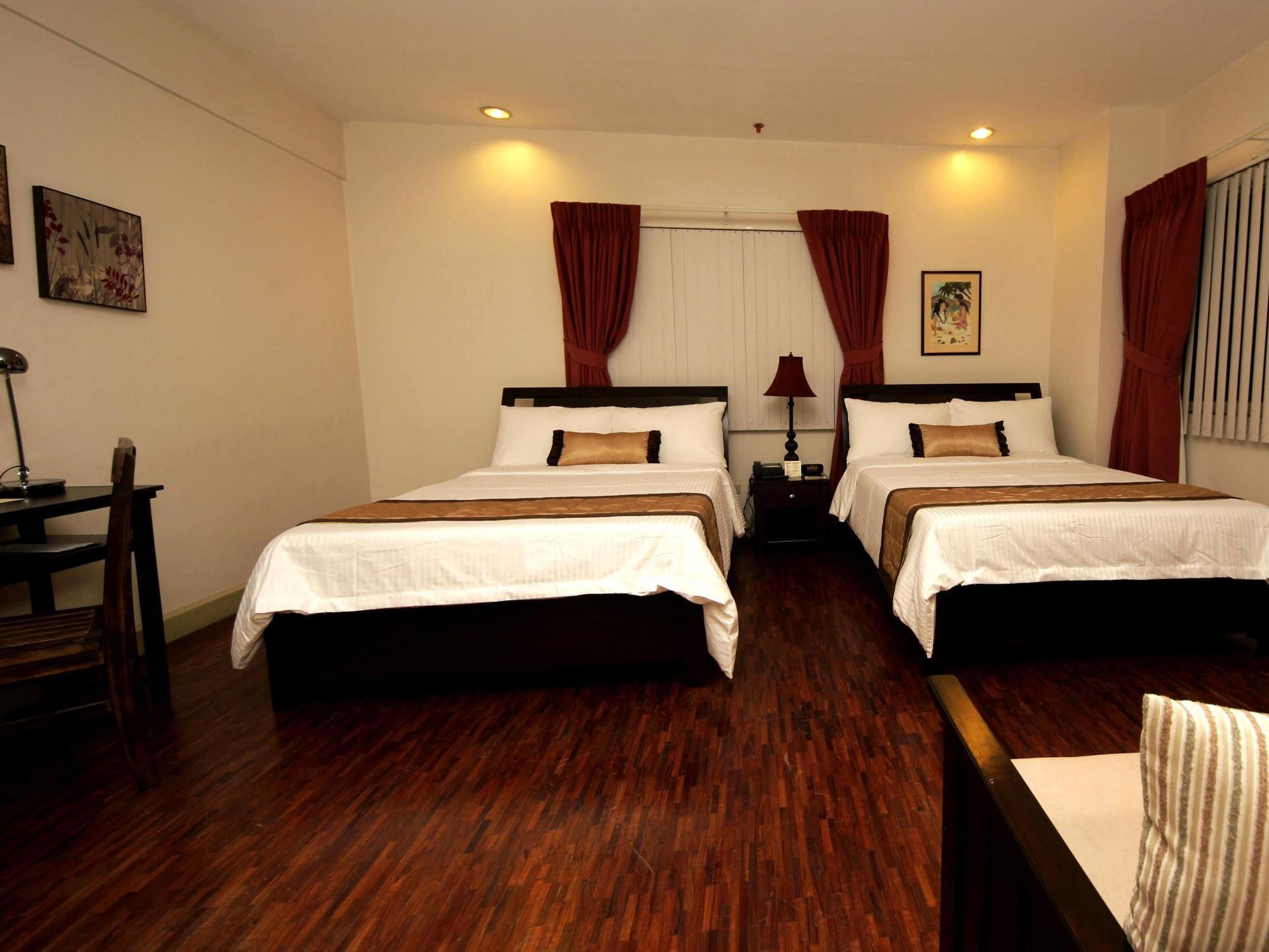 Casa Pura Inn And Suites Quezon City Exterior foto