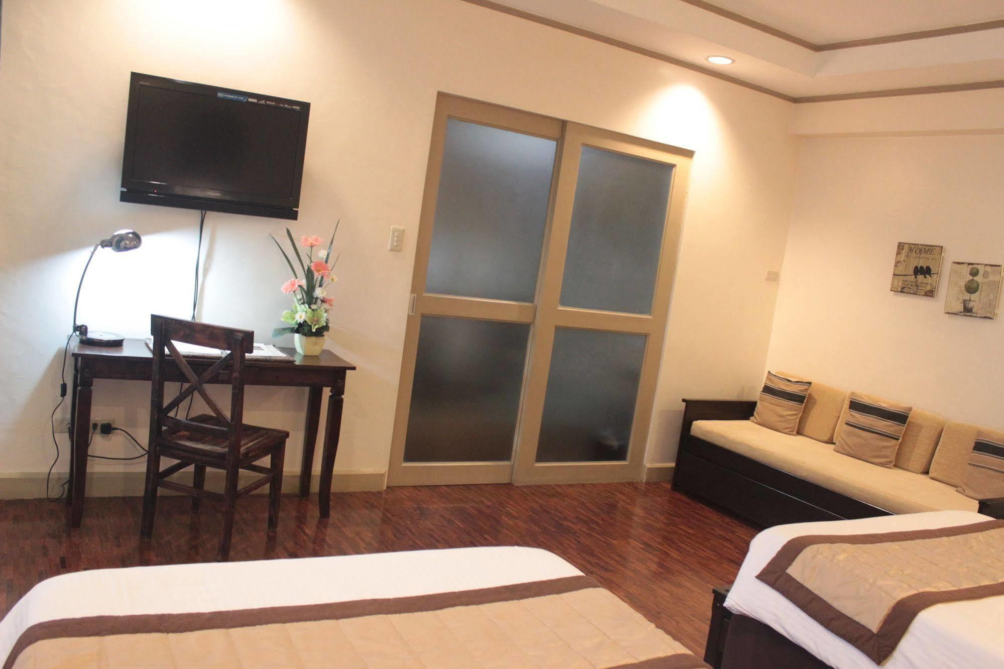 Casa Pura Inn And Suites Quezon City Exterior foto